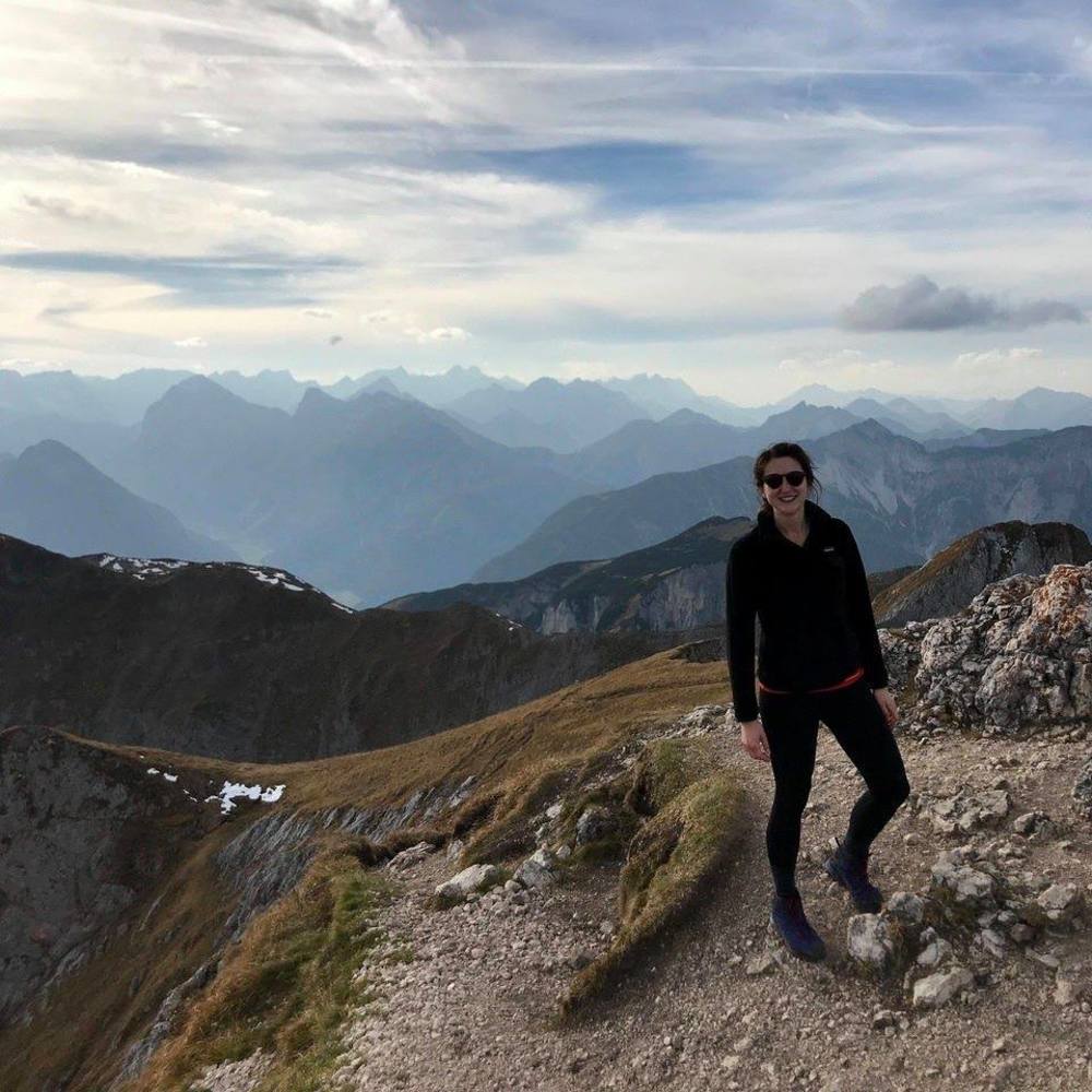 Meet your Posher, Elena
